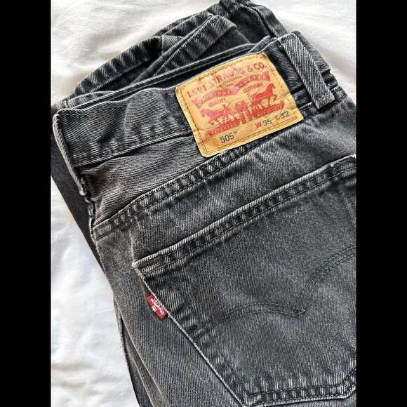 VTG Levis 505 Jeans Mens 35x32 Black Denim Regular Fit Straight Leg Mid Rise 90s - Picture 1 of 9